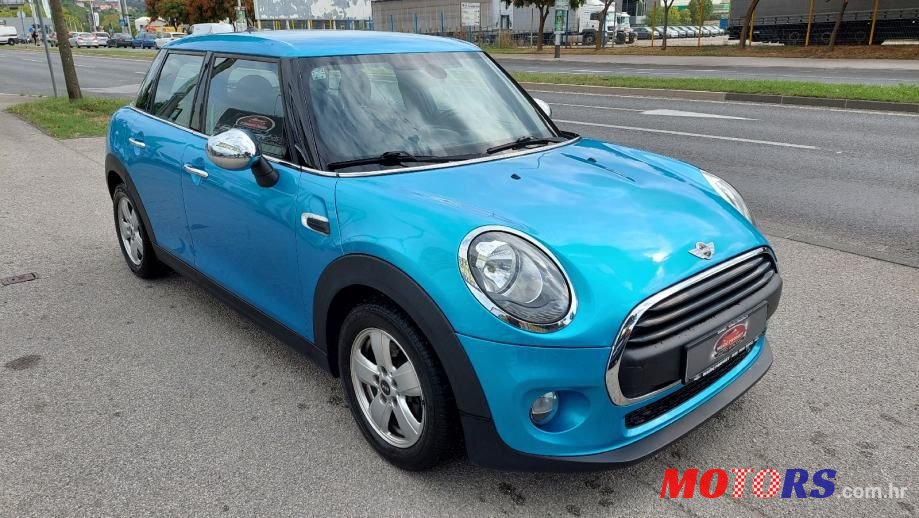 2015' MINI One D photo #1