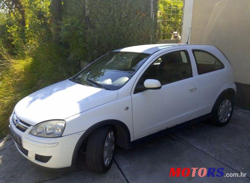 2004' Opel Corsa 1,3 Cdti photo #1