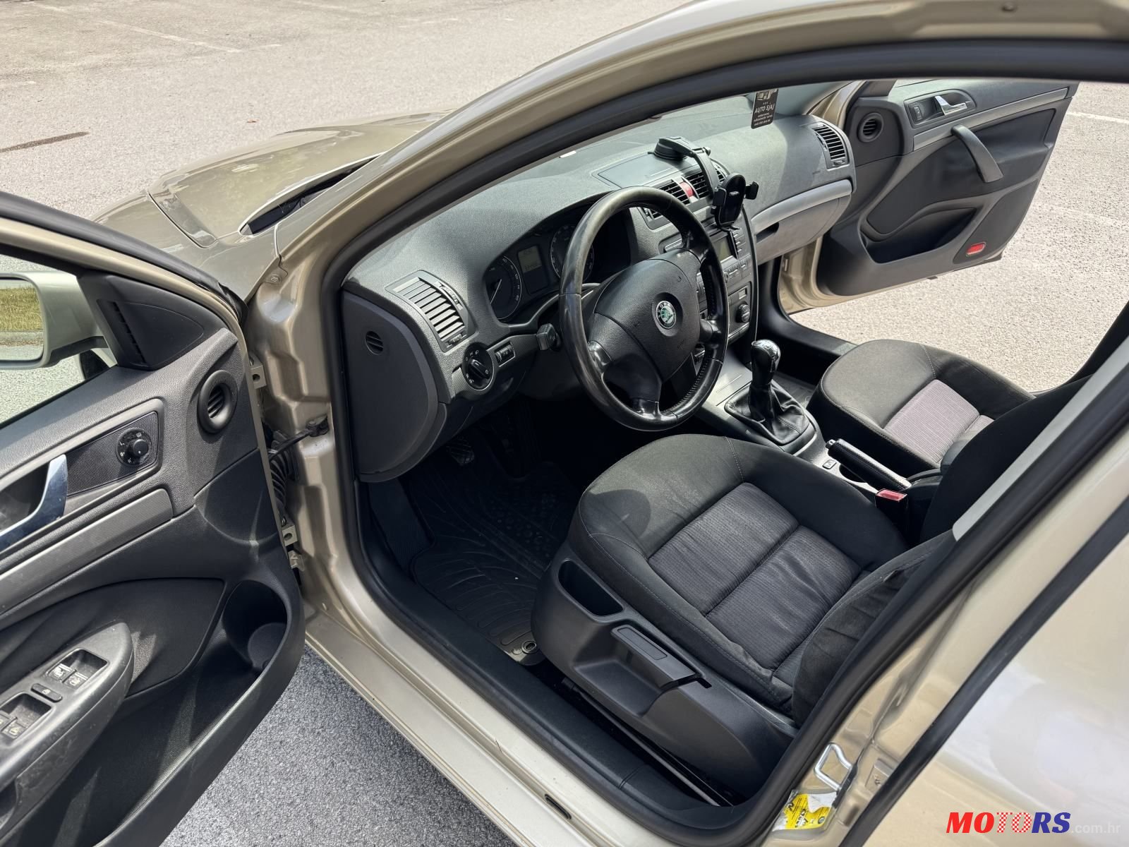 2006' Skoda Octavia 2,0 Tdi photo #6