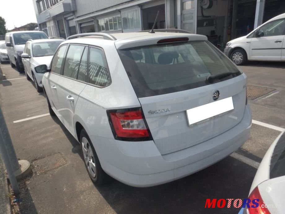 2017' Skoda Fabia Combi photo #3