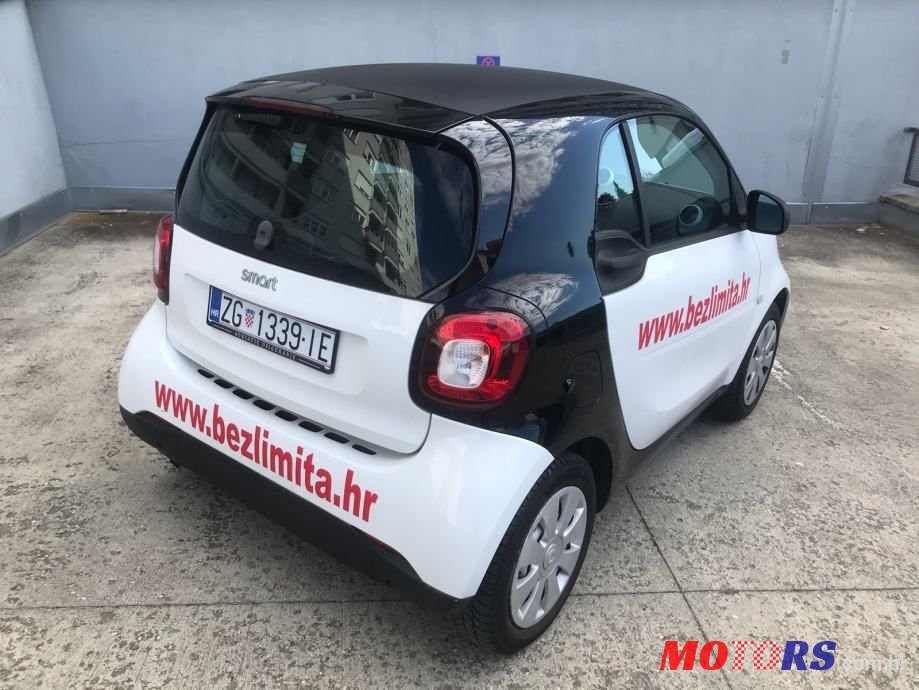 2016' Smart Fortwo photo #5