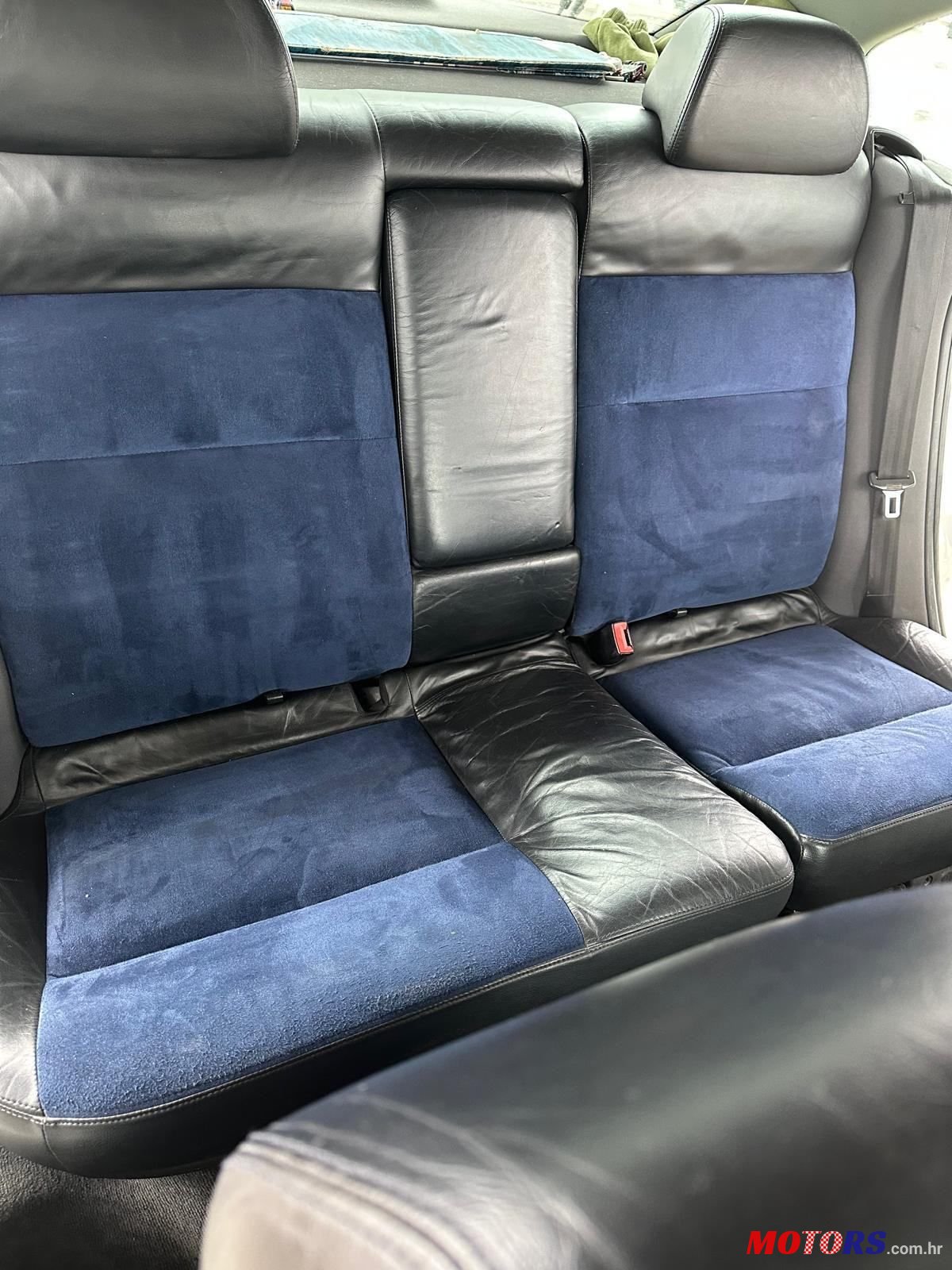 2004' Volkswagen Passat 1,9 Tdi photo #1