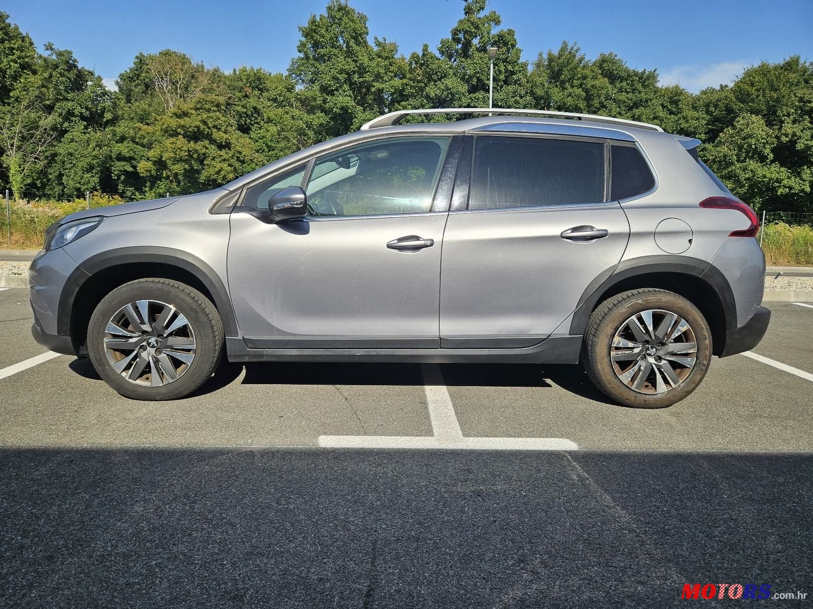2019' Peugeot 2008 1.2 E-Vti photo #4