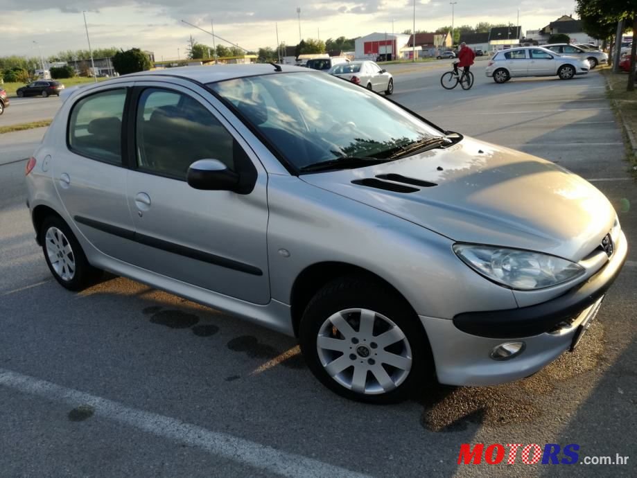2005' Peugeot 206 206 Xt 1,4 photo #1