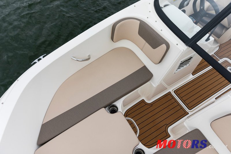 2021' Bayliner VR4 photo #4