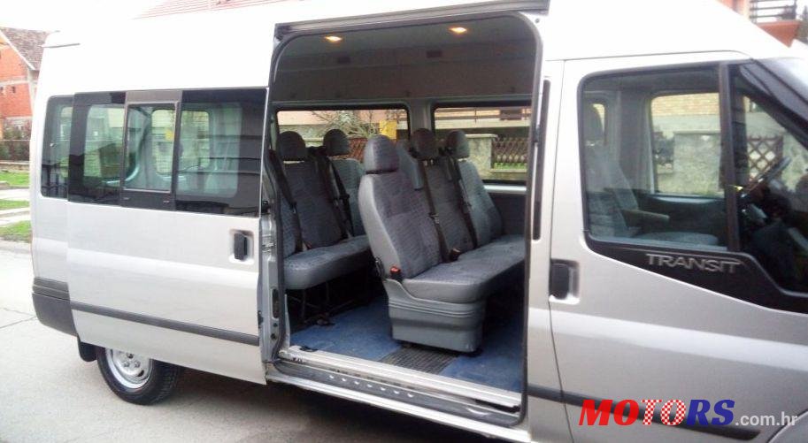 2013' Ford Transit Kombi photo #1