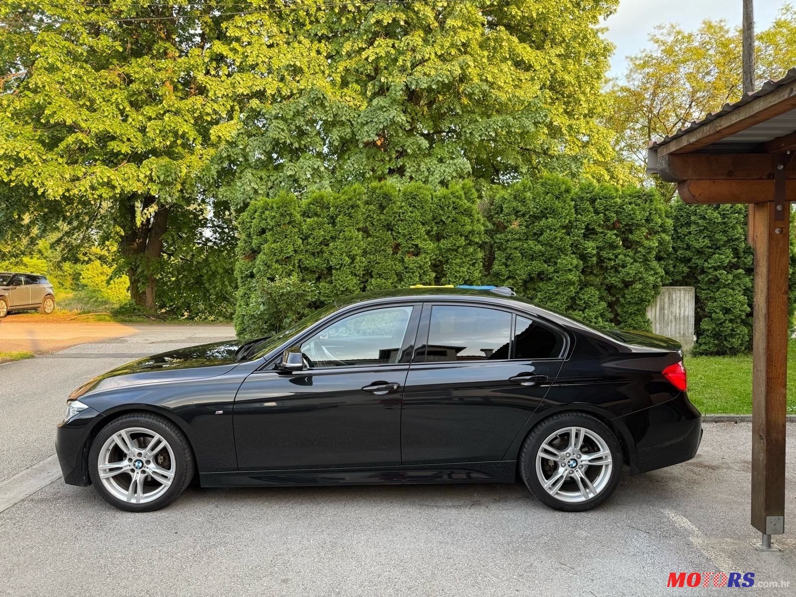 2015' BMW Serija 3 318D M Sport photo #5