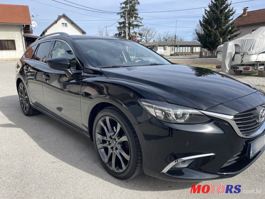 2017' Mazda 6 Sport Combi photo #4
