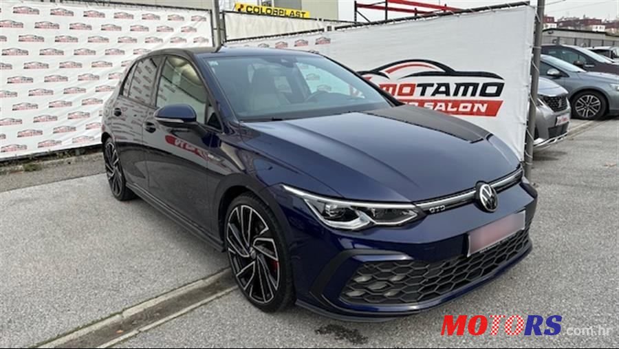 2021' Volkswagen Golf 8 2,0 Tdi photo #3