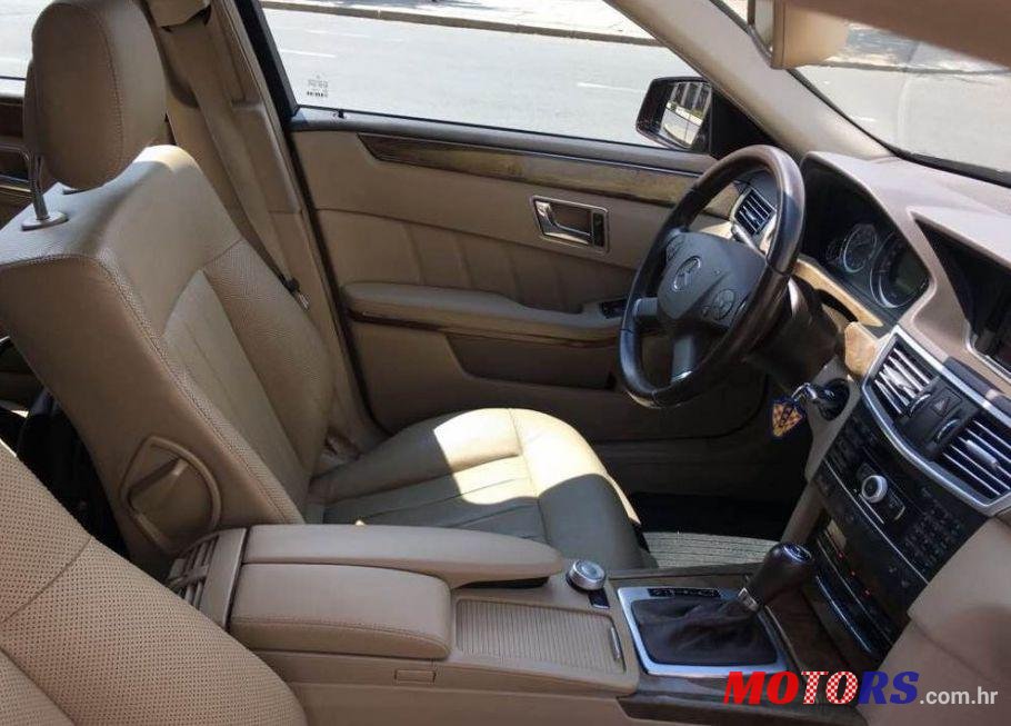 2010' Mercedes-Benz E-Klasa 220 Cdi photo #1