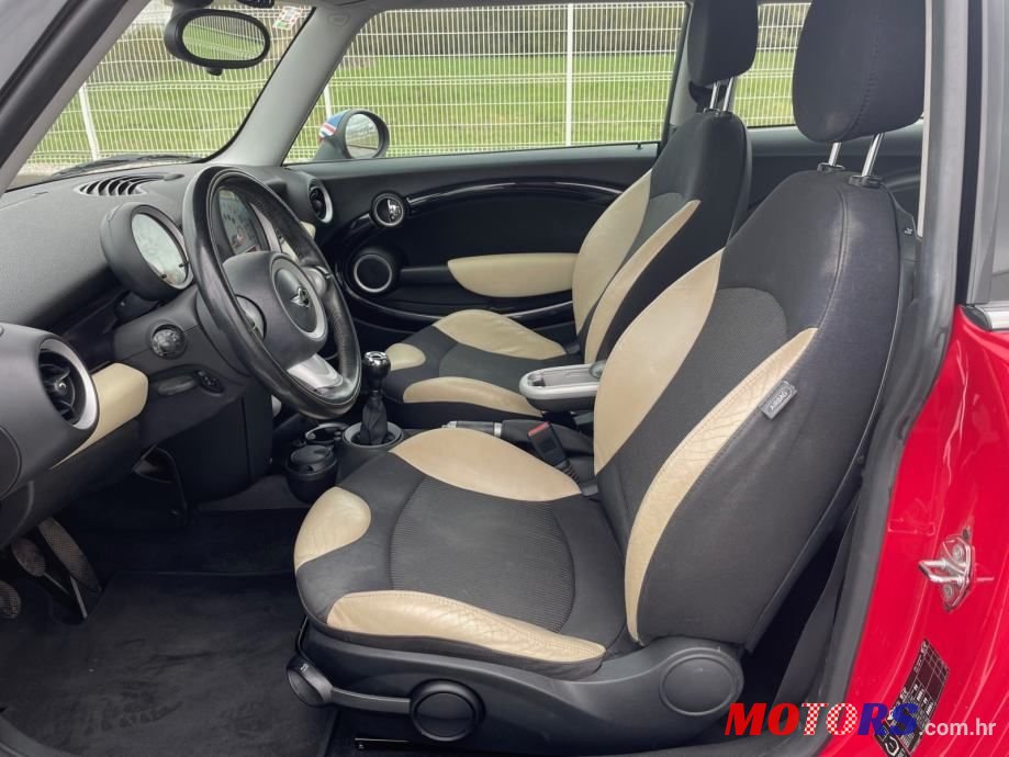 2007' MINI Cooper photo #6