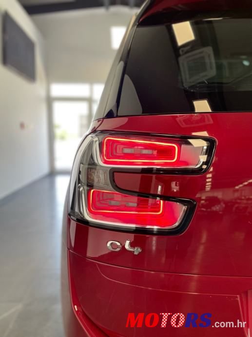 2014' Citroen C4 Grand Picasso photo #6