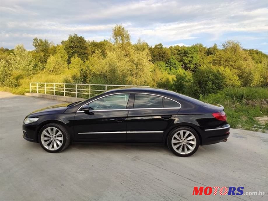 2008' Volkswagen Passat 2,0 Tdi photo #1