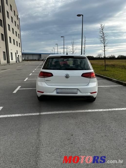 2019' Volkswagen Golf VII 1,6 Tdi photo #5