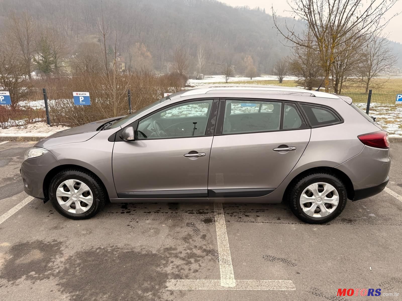 2011' Renault Megane Grandtour 1.5 Dci photo #2