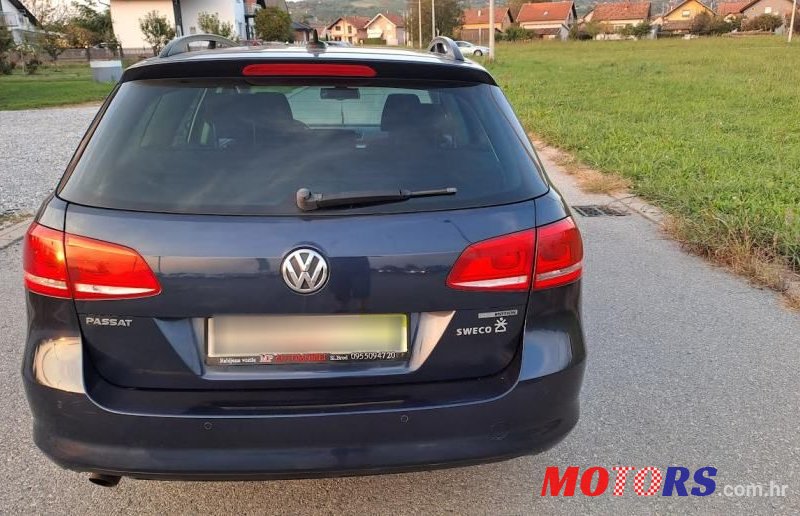 2013' Volkswagen Passat Variant photo #6