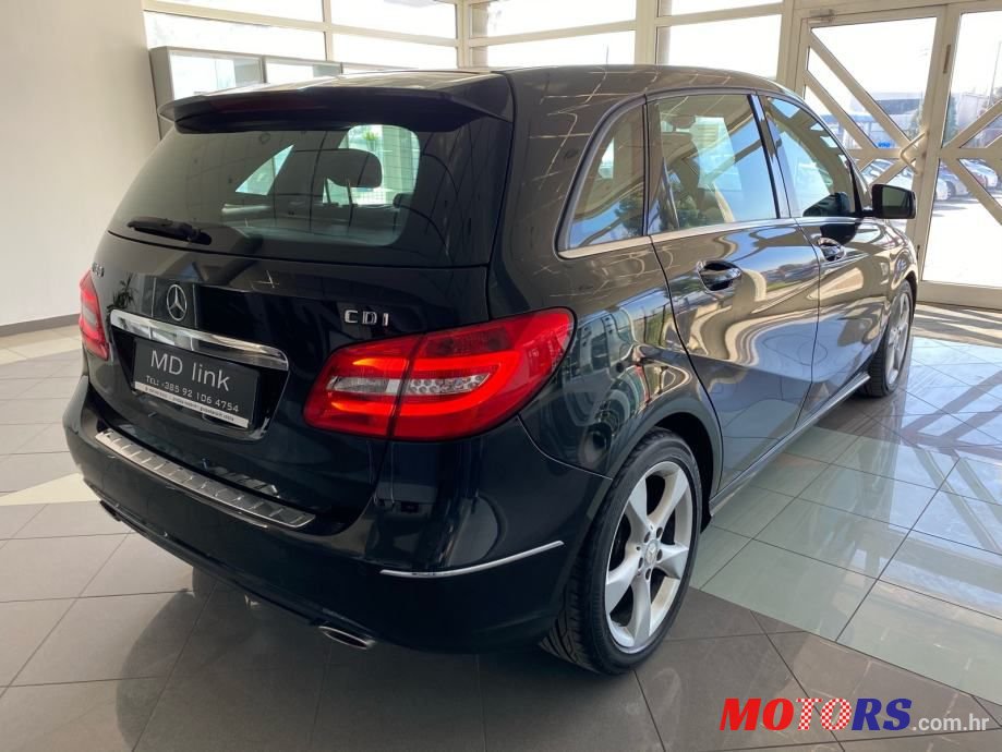 2013' Mercedes-Benz B-Klasa 180 Cdi photo #3