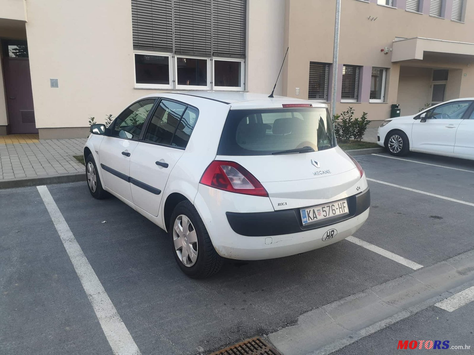 2004' Renault Megane photo #6