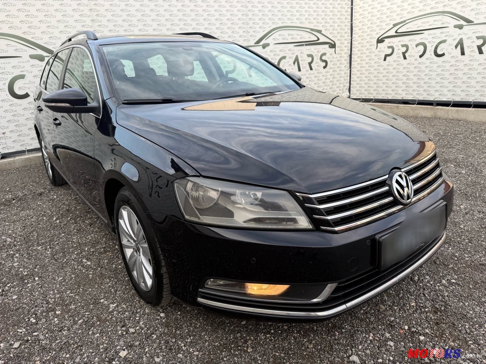 2012' Volkswagen Passat Variant photo #2