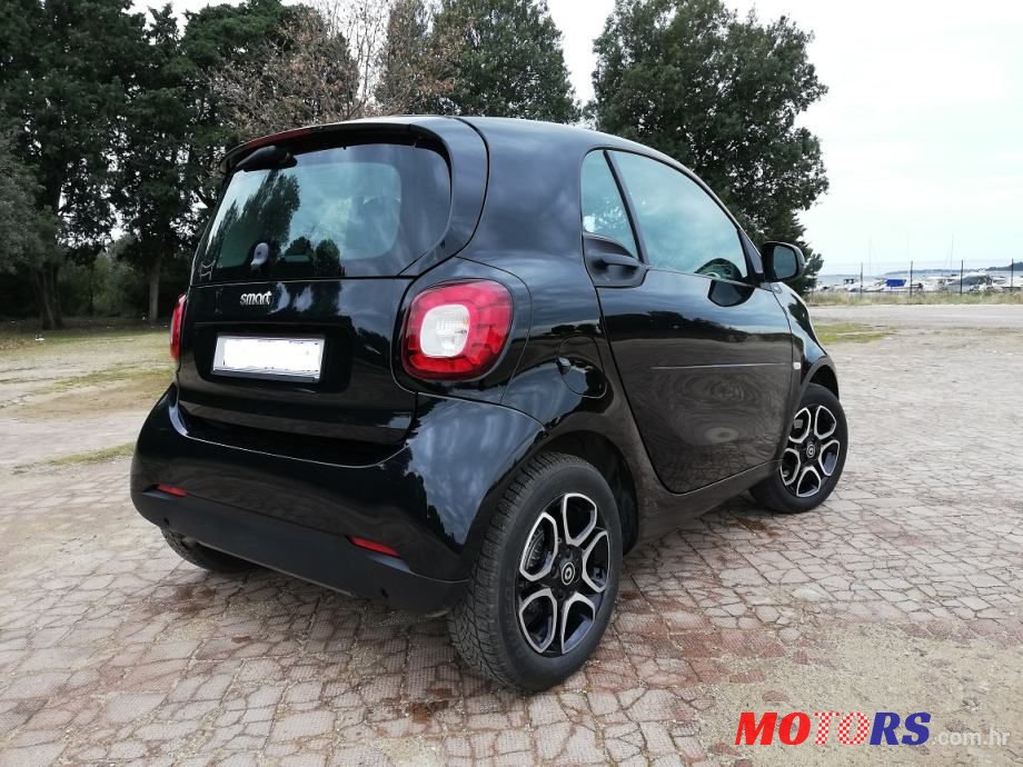 2015' Smart Fortwo photo #1