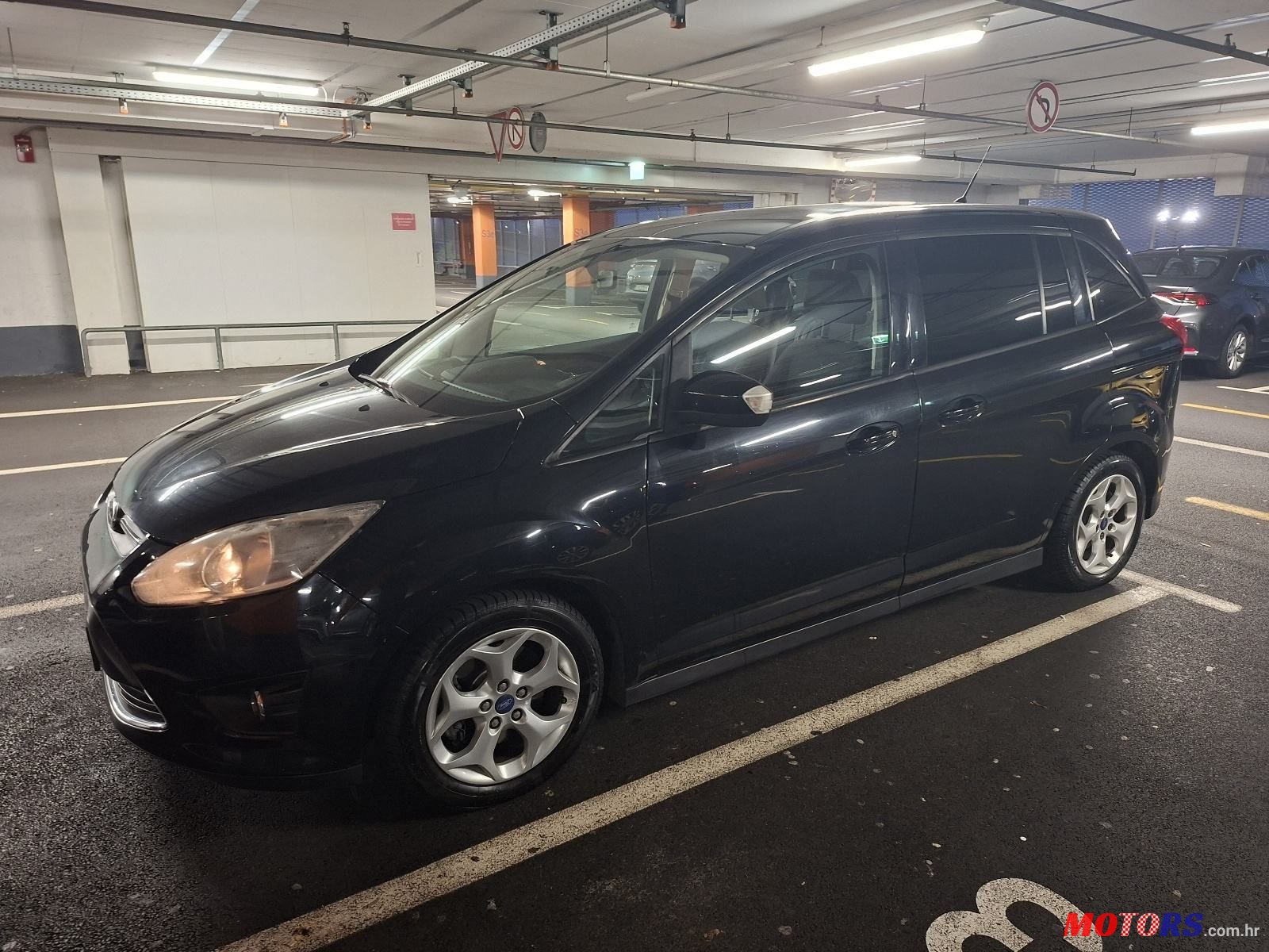 2014' Ford C-MAX 1.6 Tdci photo #3