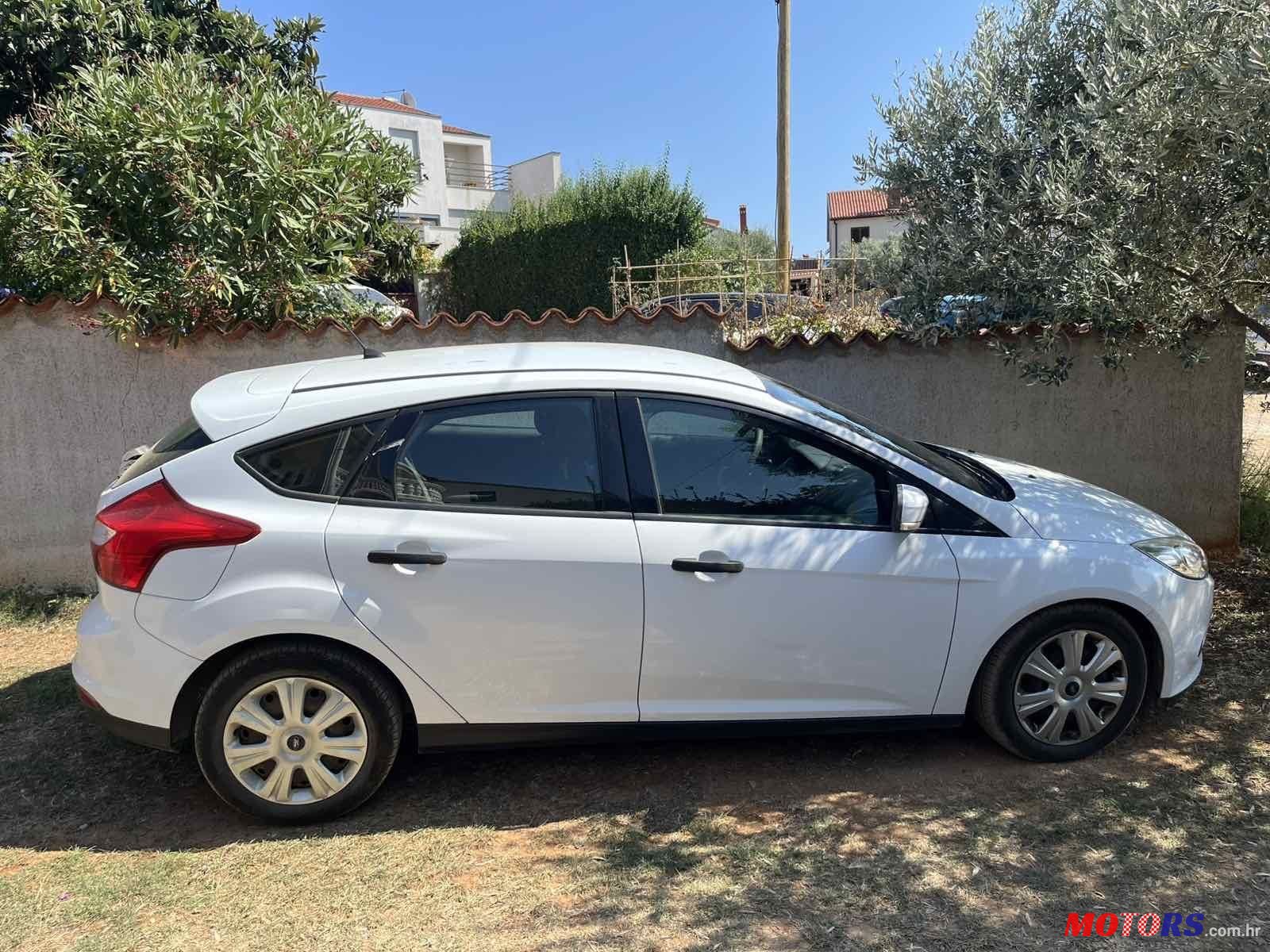 2013' Ford Focus 1,6 photo #2