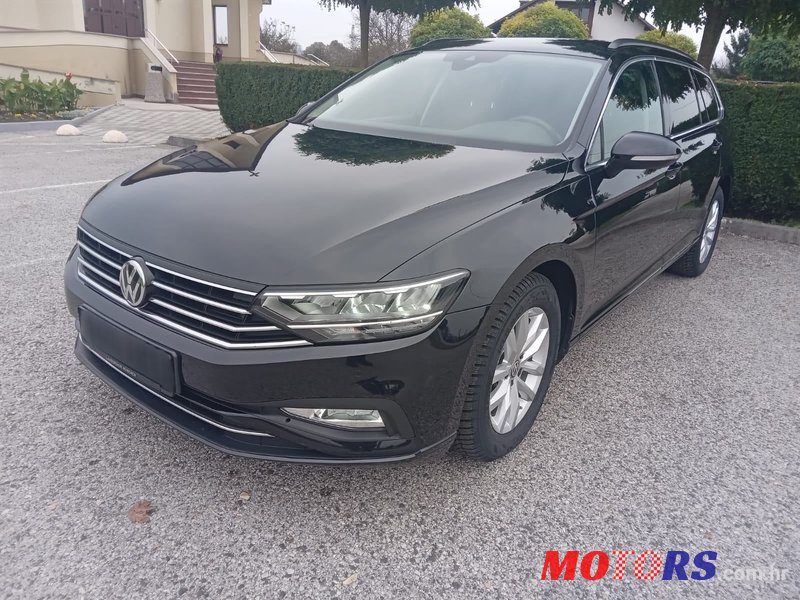 2019' Volkswagen Passat Variant photo #1