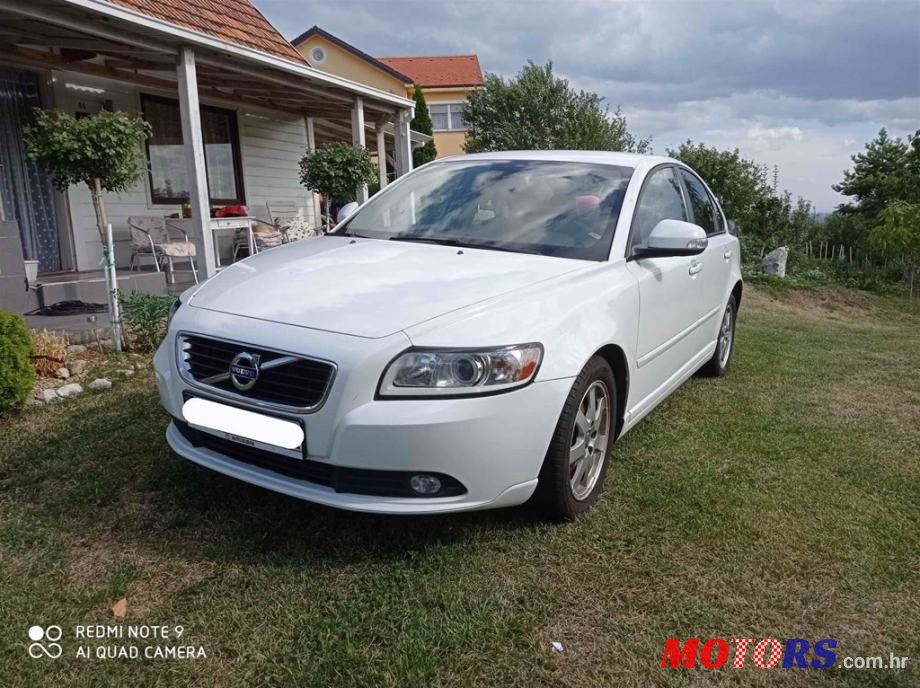 2012' Volvo S40 D2 photo #1
