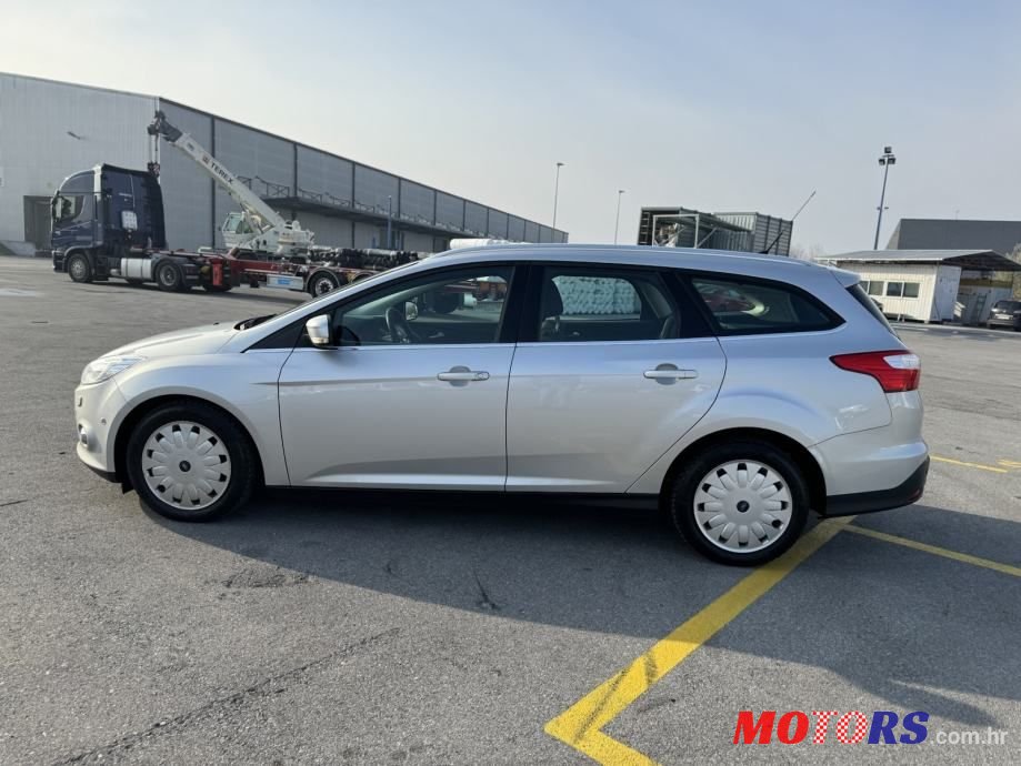 2013' Ford Focus Karavan photo #4