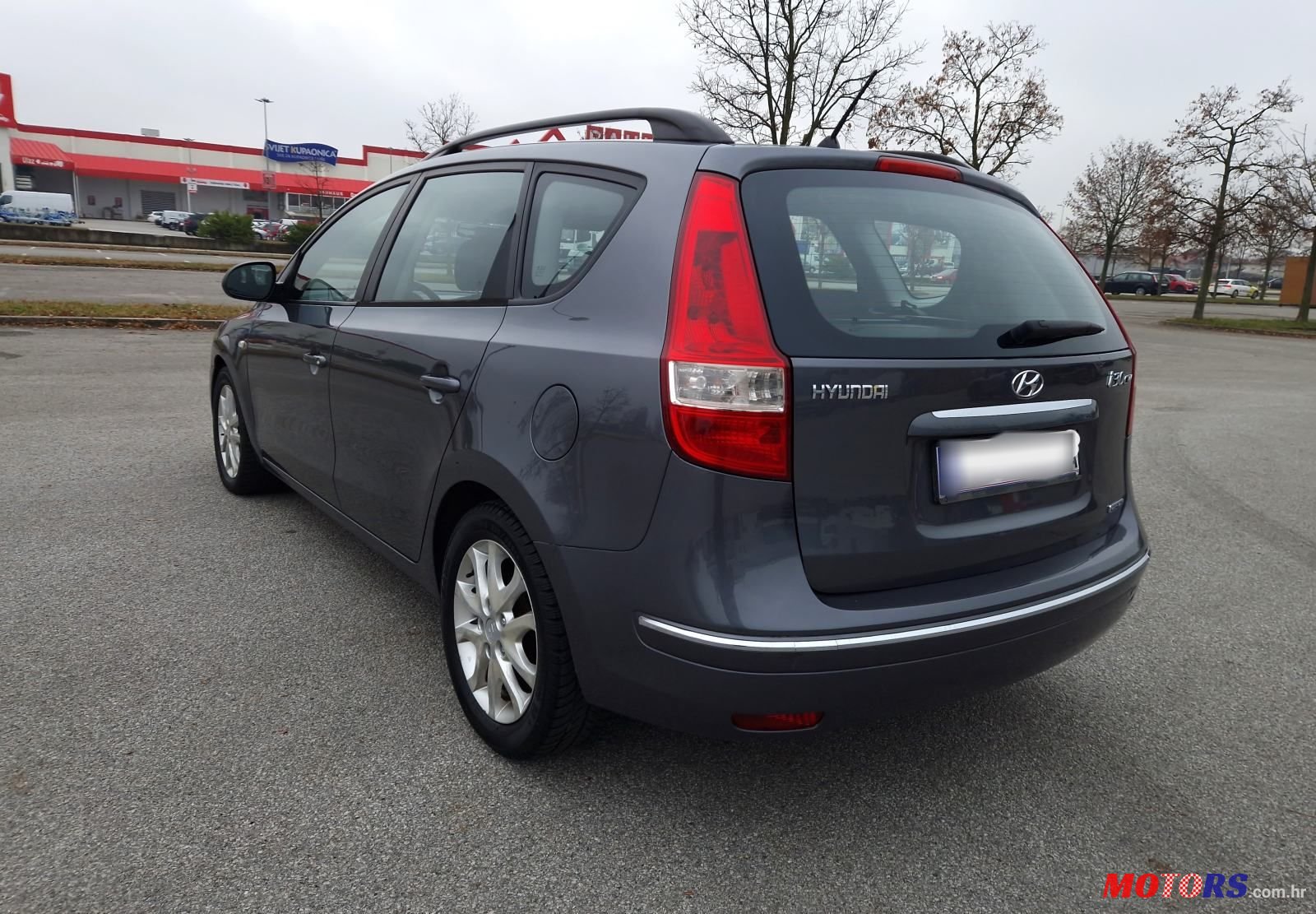 2010' Hyundai i30 Cw photo #5