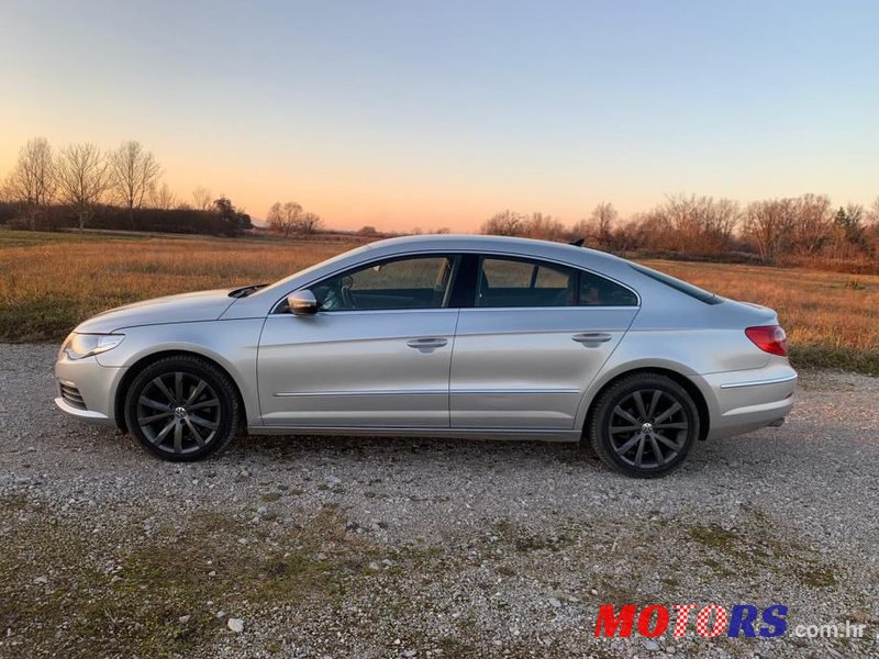 2011' Volkswagen Passat 2,0 Tdi photo #5