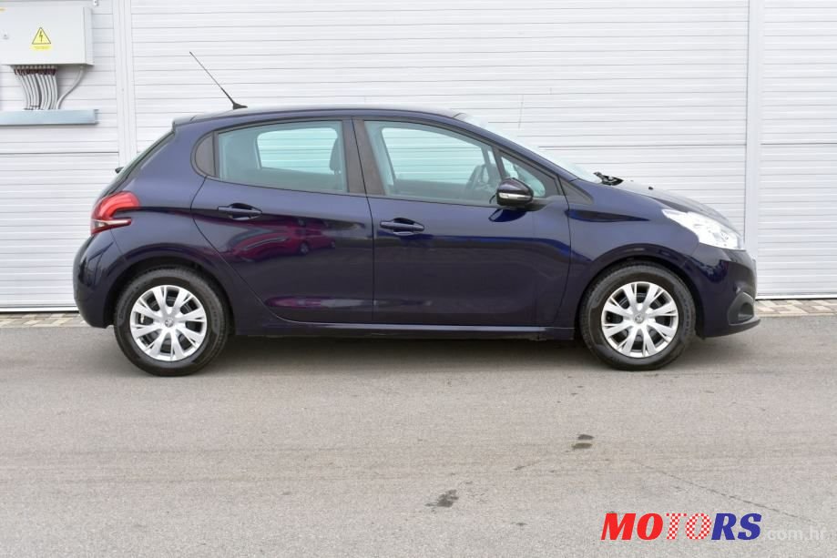 2018' Peugeot 208 1.6 Hdi photo #3