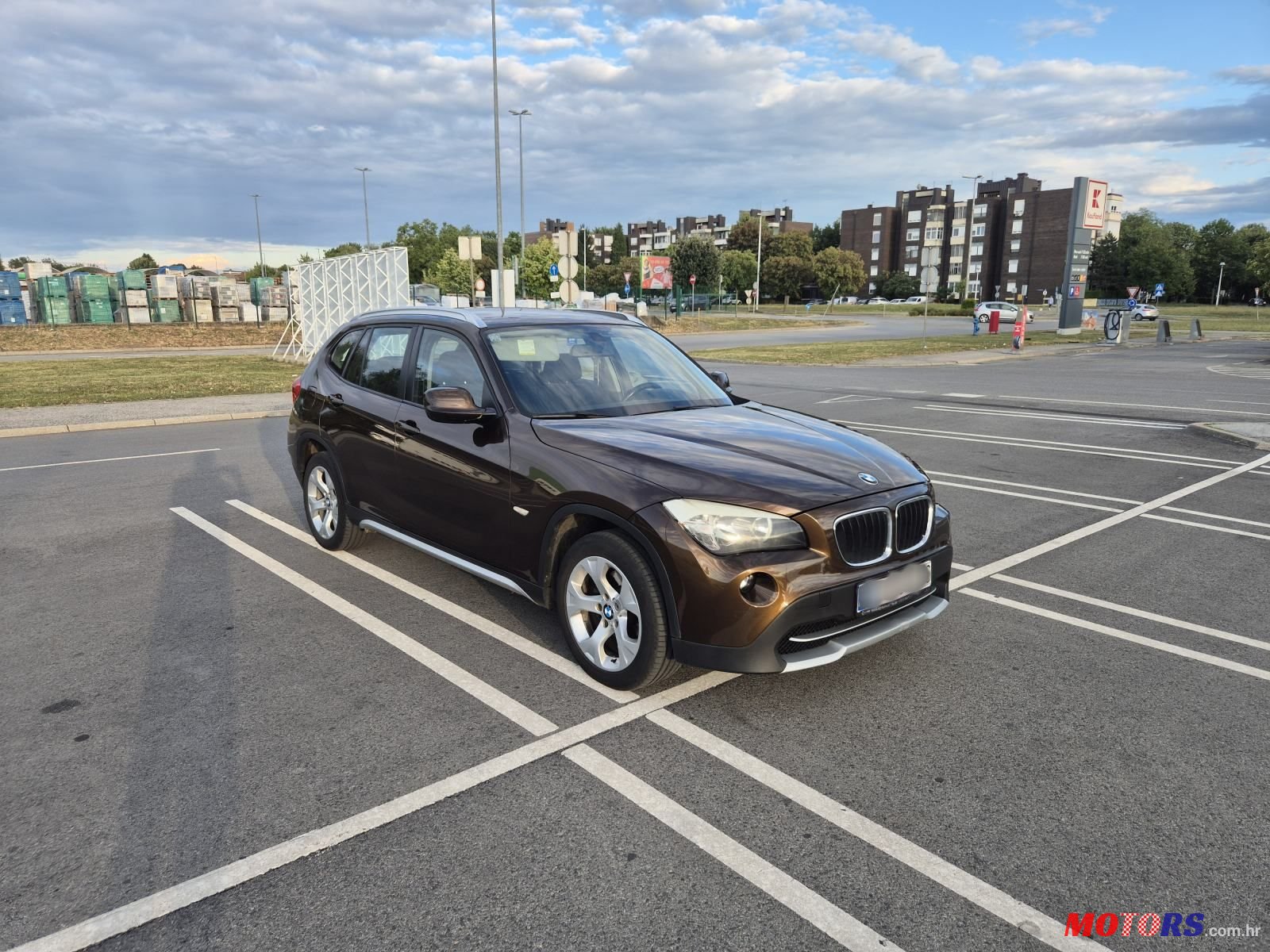 2010' BMW X1 Sdrive20D photo #3