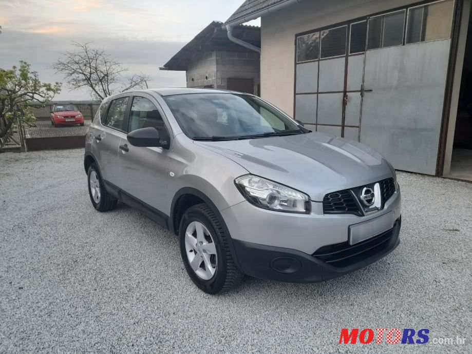 2011' Nissan Qashqai photo #2