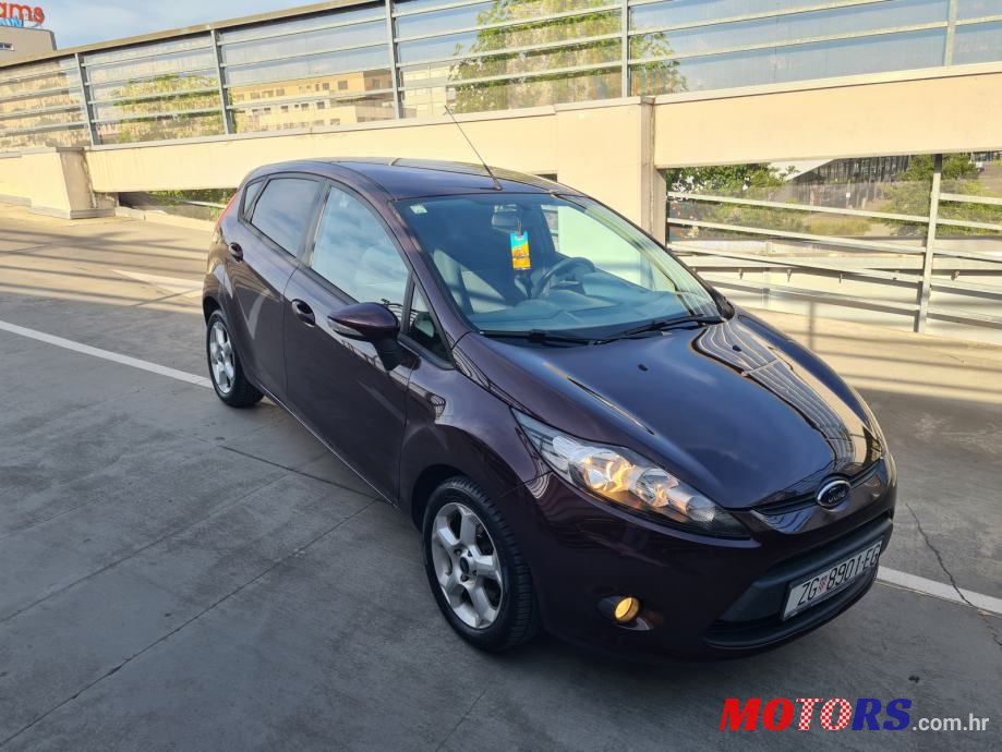 2010' Ford Fiesta photo #3