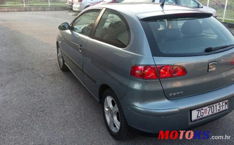 2005' SEAT Ibiza 1,4 16V photo #1