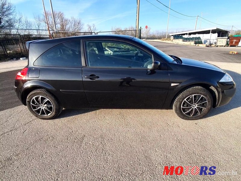 2008' Renault Megane 1,6 16V photo #3