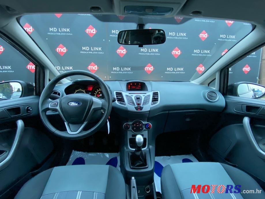 2010' Ford Fiesta 1,6 photo #6