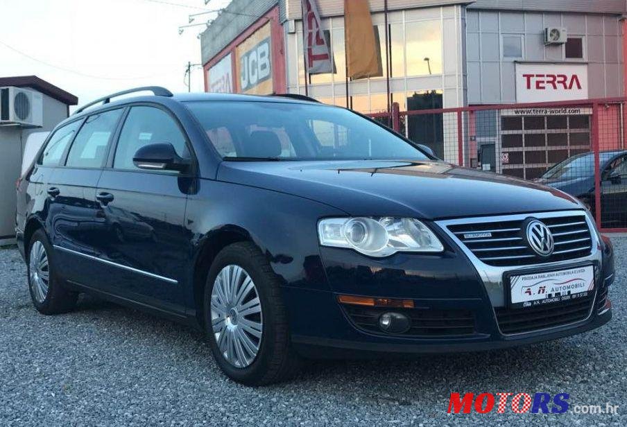 2008' Volkswagen Passat Variant photo #2