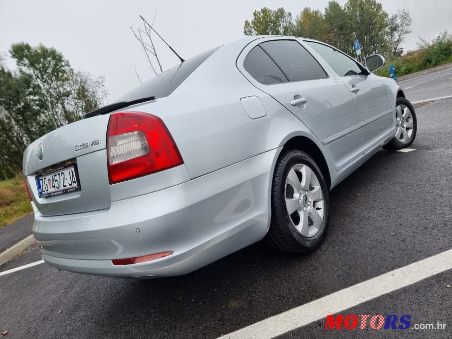 2010' Skoda Octavia 2,0 Tdi photo #4