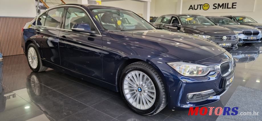 2013' BMW Serija 3 318D photo #2