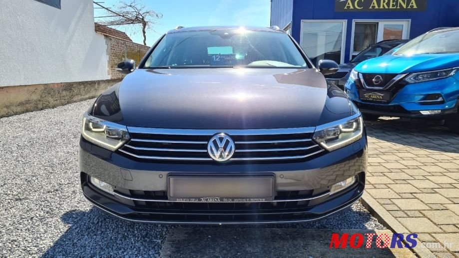 2018' Volkswagen Passat Variant photo #2