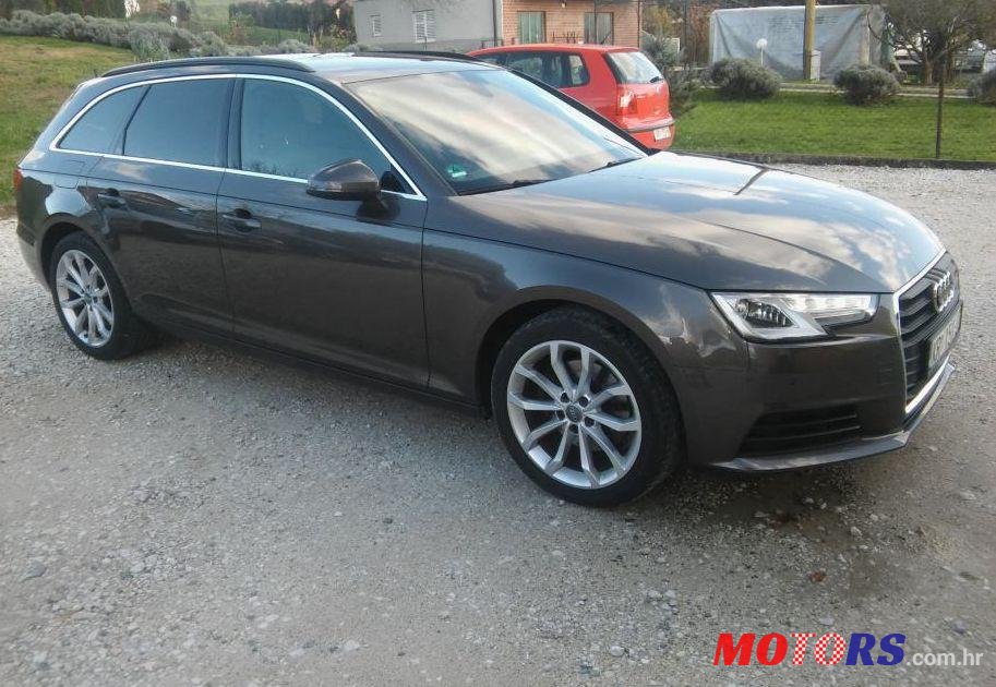 2016' Audi A4 Avant photo #1