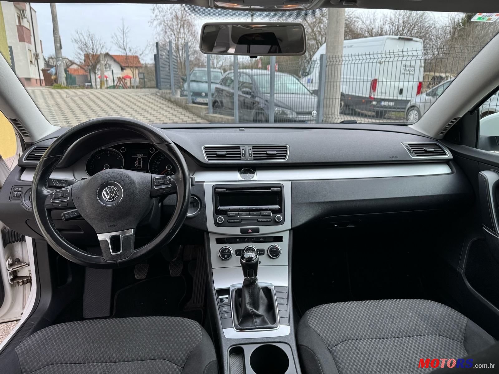 2013' Volkswagen Passat 1,6 Tdi Bmt photo #1