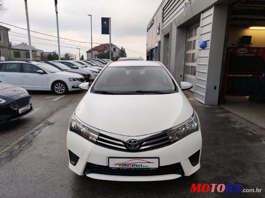 2016' Toyota Corolla Sedan photo #3