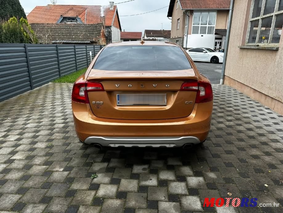 2010' Volvo S60 D5 photo #5