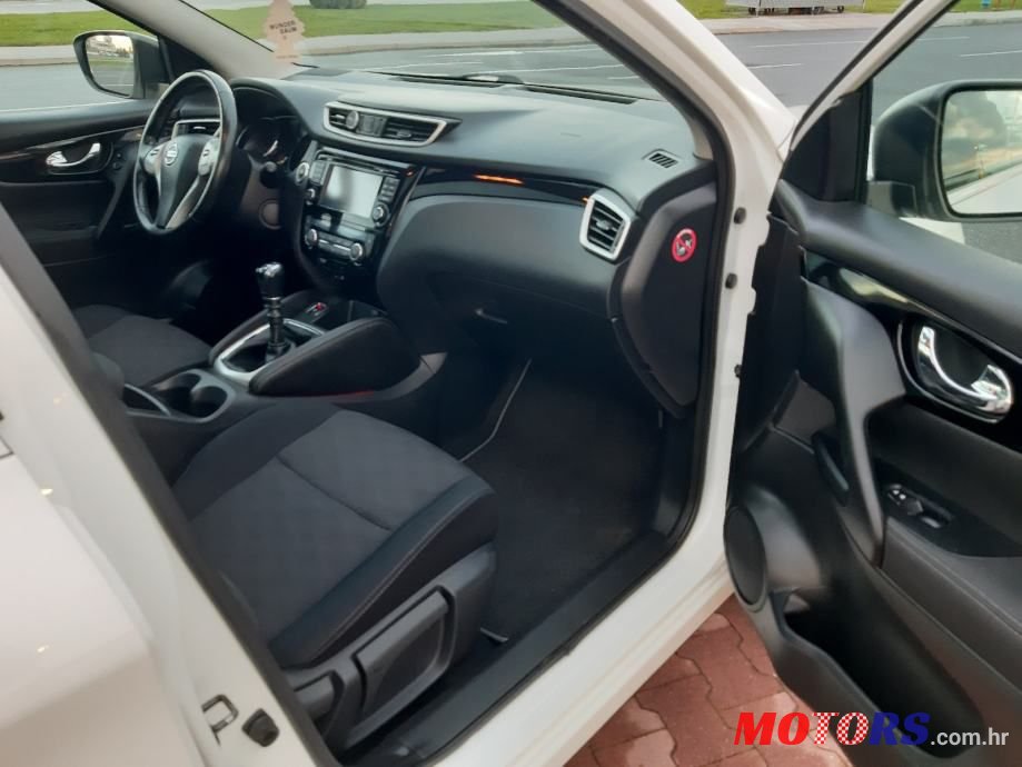 2014' Nissan Qashqai photo #6