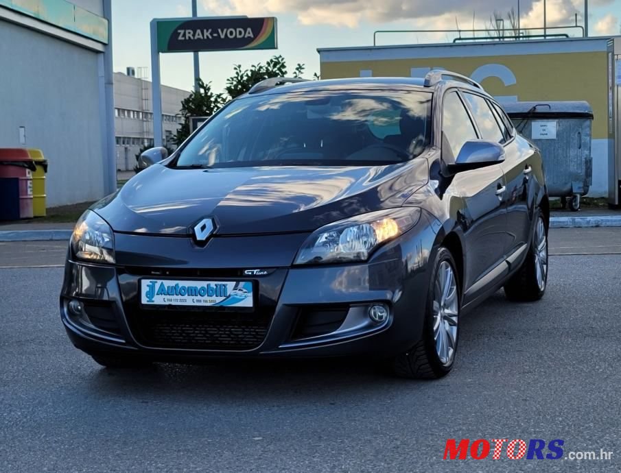 2011' Renault Megane Grandtour 1,5 Dci Edc photo #2