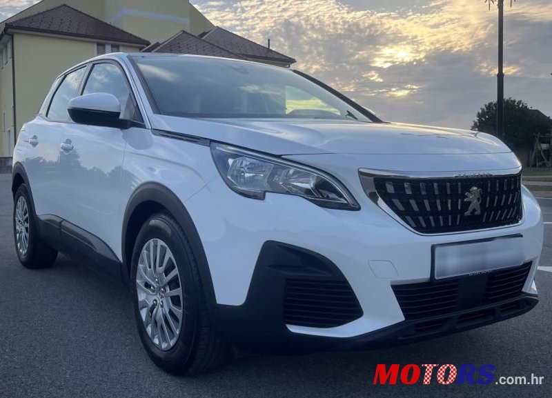 2018' Peugeot 3008 1,2 Puretech photo #6