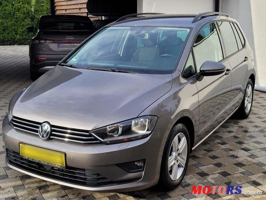 2014' Volkswagen Golf 1.6 Tdi photo #1